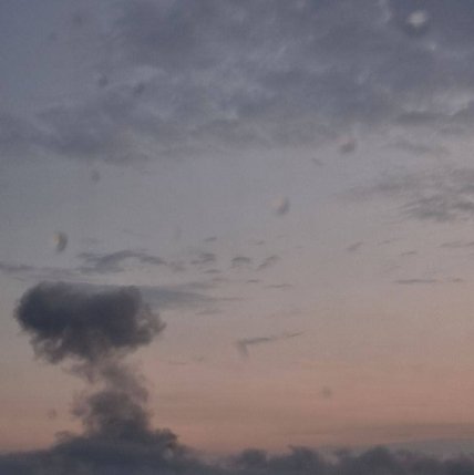 Дим після влучання у Вінниці