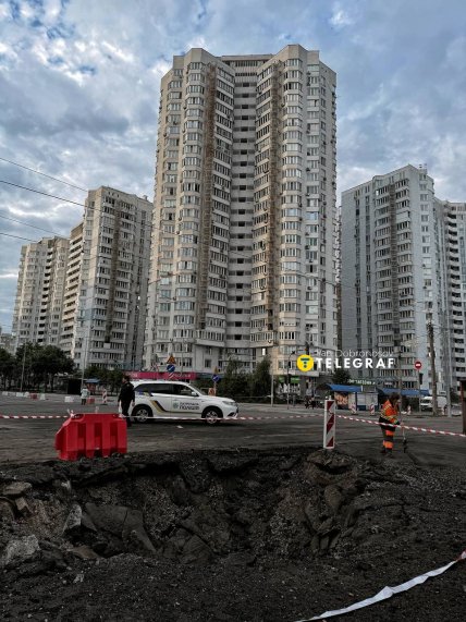 Наслідки удару Росії по Дарницькому району Києва 11.07.2026