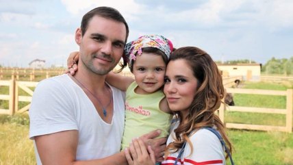 Галина Безрук та Артем Алексєєв з дочкою