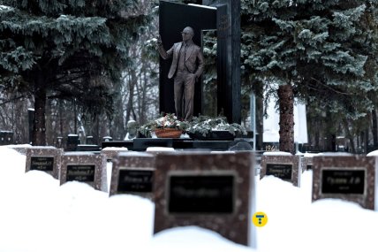 Могила Геннадія Кернеса