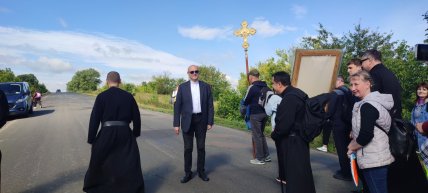 Уход происходит в рамках общенационального паломничества УГКЦ