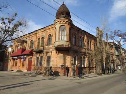 Харківський Поділ, будинки