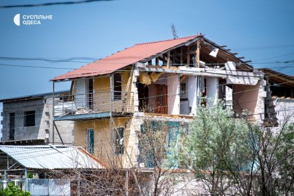Зруйнований будинок в Затоці