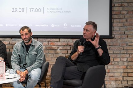 Євген Положій і герой «Іловайська» Іван Погорілий на презентації книги