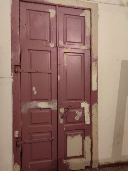 Підготовка дверей до фарбування