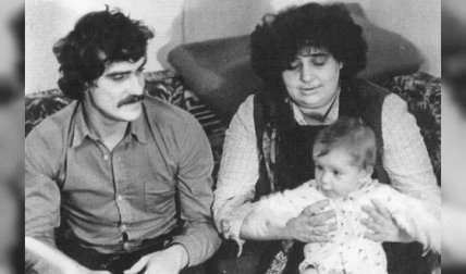 Валерий Гаркалин с новорожденной Никой