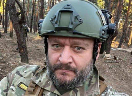 Добкін у військовій формі