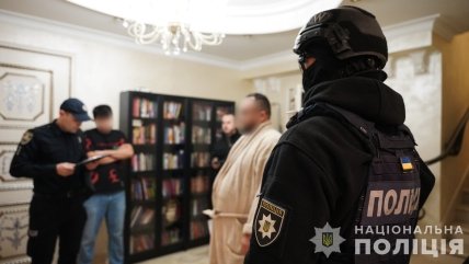 В Украине задержали хакеров, атаковавших крупнейшие компании мира: нанесли миллиардные убытки (ВИДЕО) В Украине задержали хакеров, атаковавших крупнейшие компании мира: нанесли миллиардные убытки (ВИДЕО)