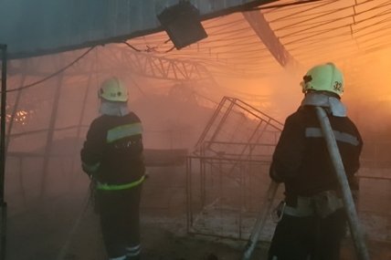 В Харьковской пожар на складе резиновых изделий 20.08.2020