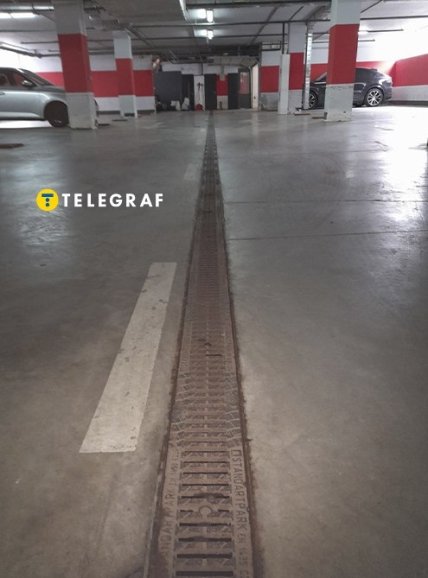 Паркінг після зливи у ЖК "Victory V". Зливна решітка не пропускала великий об'єм води