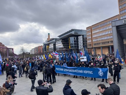 "Росія проти Путіна". У Німеччині почався масштабний протест росіян (фото, відео)