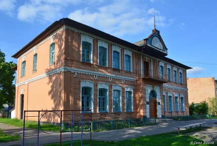 Міністерська двокомплектна школа у смт. Чорнухи