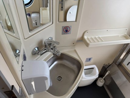 Навіщо закривають туалети в поїзді