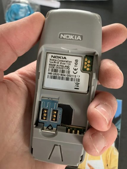 Nokia 1100 без батареи