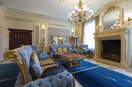 Дом с авторским ремонтом и специальным бункером в Конча-Заспе за более 3 миллионов долларов