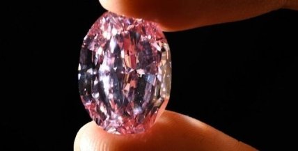 бриллиант под названием "Призрак розы"