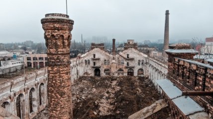 Вид на завод