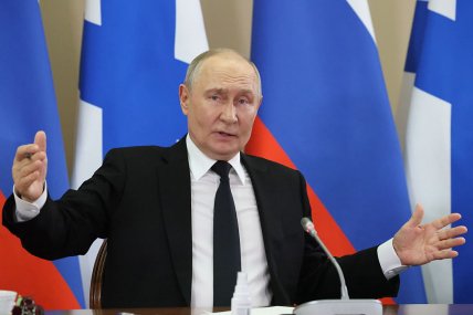 Володимир Путін без годинника на руці 26 липня