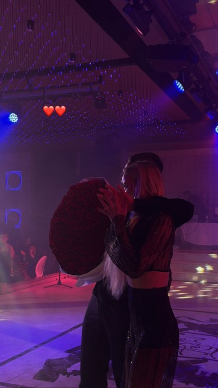 Матвій Пономаренко та його дівчина