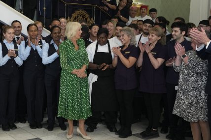 Королева Камилла