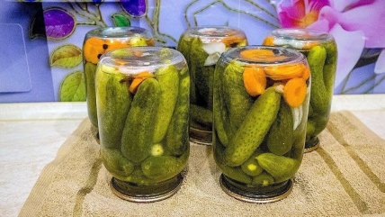 Маринованные огурцы
