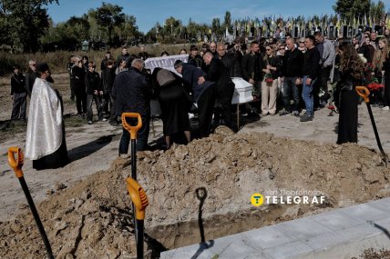 Хлопця поховали на місцевому цвинтарі