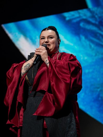 Алена Алена Савраненко