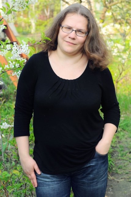 Поделки к 8 марта: оригинальная открытка-платье - изображение №5