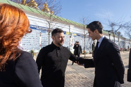 Президент Украины Владимир Зеленский и премьер-министр Нидерландов Роб Еттен