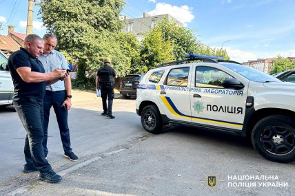 Правоохранители устанавливают обстоятельства и причины взрыва. Фото: Полиция Ровенской области
