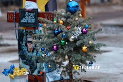 Могила українського солдата на Лісовому цвинтарі