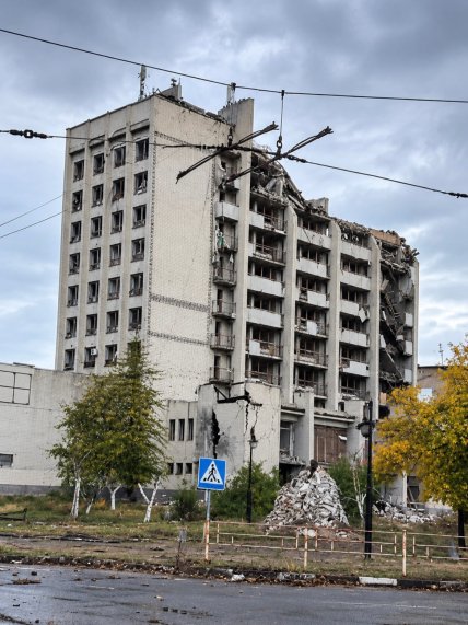 Россияне уничтожают Херсон