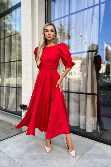 червона сукня на новий рік