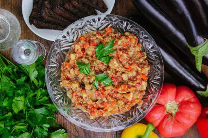 Вкусная баклажанная икра из гриля