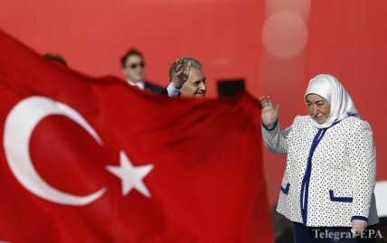 Премьер Турции