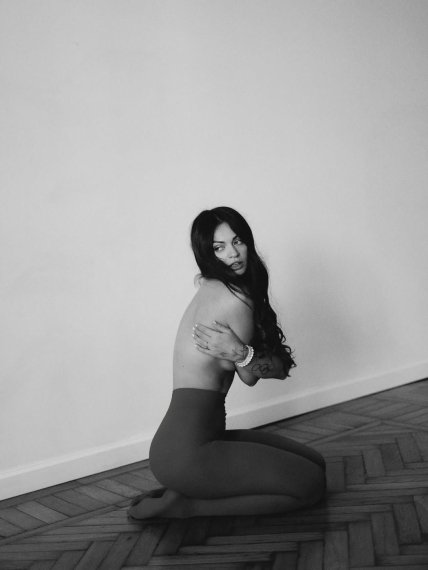 Олена Кравацька оголилася для фото