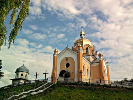 Церква Святого Миколая у Лучинці на Івано-Франківщині