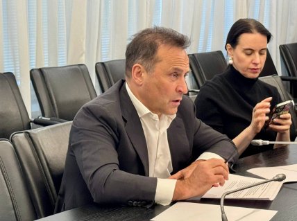 Дмитрий Свищев