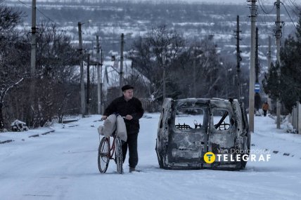 На улицах Дружковки много сожженных авто и разрушенных домов