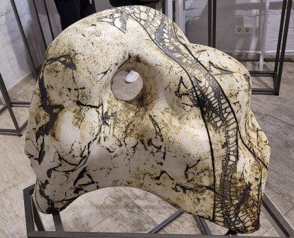 скульптура "Куриный бог"