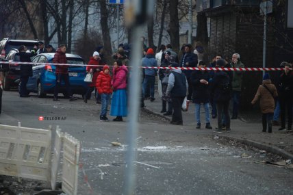 Последствия ракетного удара по Киеву 31.12.2022 — гостиница в Соломенском районе