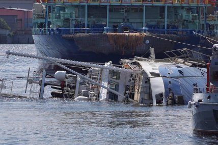 Капітан Ушаков на Балтійському заводі