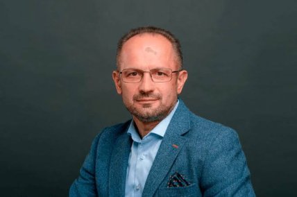 Роман Бессмертный