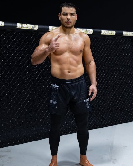 Паулу Коста