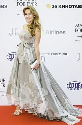 Наряды звезд на красной дорожке. Кинотавр 2015 