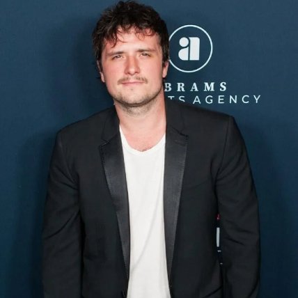 Джошуа Хатчерсон сейчас