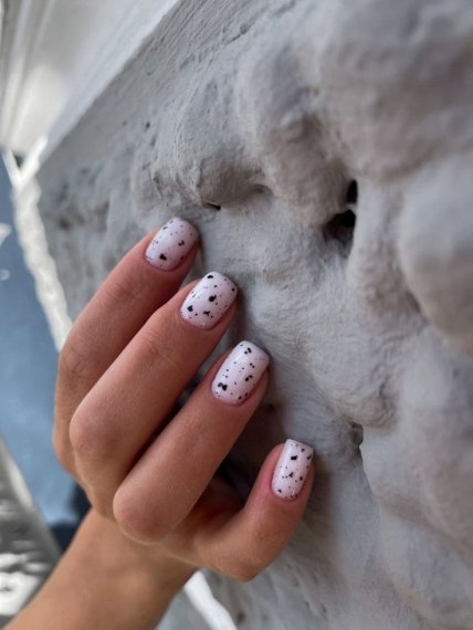 Идея пасхального маникюра