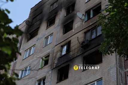 Пошкоджена будівля. Фото Ян Доброносов "Телеграф"