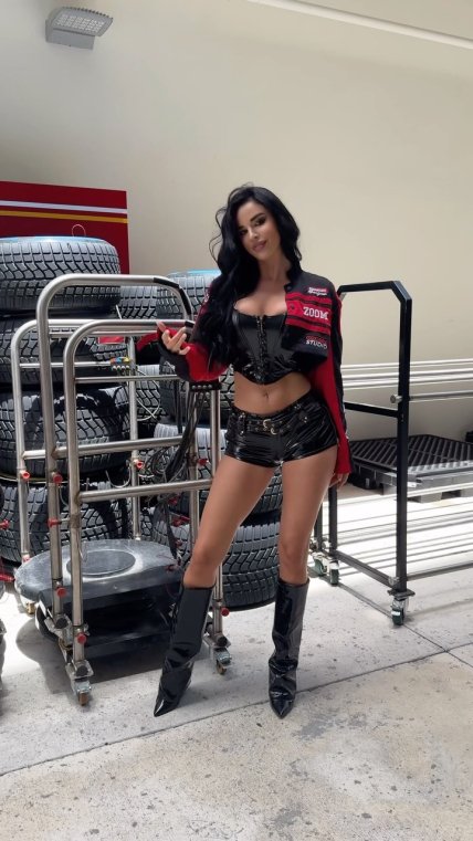 Івана Кньолл