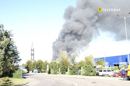 Задимлення у логістичному центрі під Києвом після атаки РФ